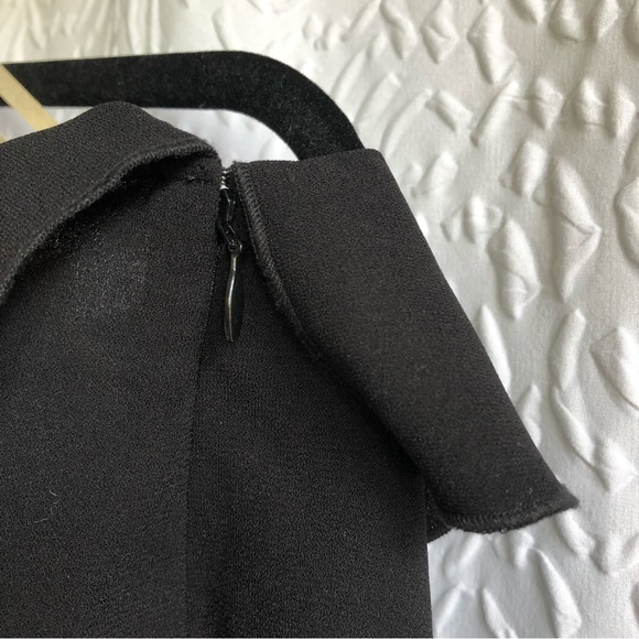 BNWT Aritzia Wilfred Black Allaire Ruffle One Shoulder Blouse - Picture 7 of 16